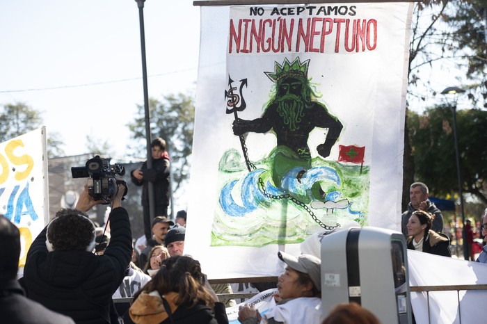 Manifestantes contra proyecto Neptuno, el 19 de junio, en Sauce. · Foto: Alessandro Maradei