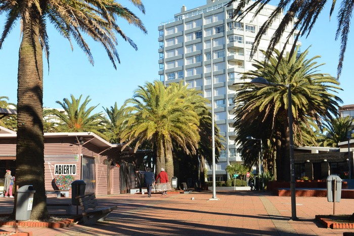 Plaza Artigas, en Punta del Este (archivo, junio de 2025). · Foto: Virginia Martínez  Díaz