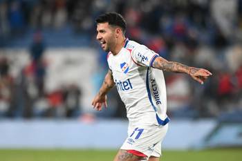 Gabriel Báez celebra un gol con Nacional en el Gran Parque Central (archivo, junio de 2025). · Foto: Alessandro Maradei