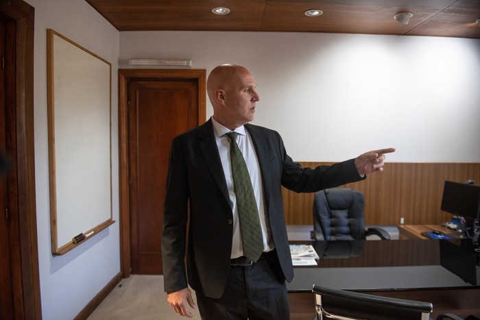 Francisco Legnani, en su despacho de la Intendencia (archivo, julio de 2025). · Foto: Gianni Schiaffarino