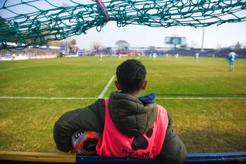 Durante el encuentro entre Albion y La Luz, el 13 de julio, en el estadio Luis Franzini. · Foto: Gianni Schiaffarino