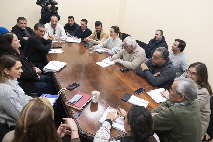 Tripartita por conflicto en Conaprole, el lunes 21 de julio, en el Ministerio de Trabajo. · Foto: Alessandro Maradei