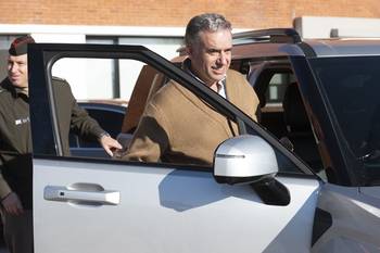 El presidente Yamandú Orsi en la planta de la metalúrgica CIR. · Foto: Alessandro Maradei