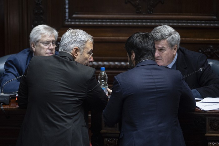 Tabaré Viera, Perdo Bordaberry, Robert Silva y Andrés Ojeda, en la Cámara de Senadores. · Foto: Ernesto Ryan