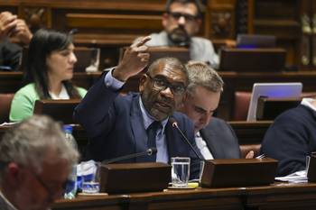 Edgardo Oruño, el 19 de agosto, durante la interpelación en la Cámara de Diputados. · Foto: Rodrigo Viera Amaral