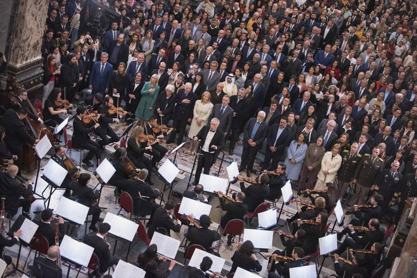 20250825 pol asamblea palacio