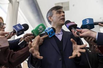 Leonardo Loureiro, el 27 de agosto, en rueda de prensa, en la Torre Ejecutiva, en Montevideo. · Foto: Rodrigo Viera Amaral