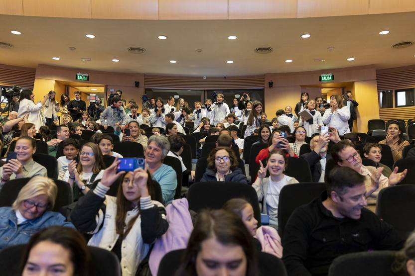 20250828 Abre público