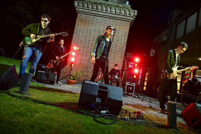 Espirales en un show en el patio del Centro Cultural Bastión del Carmen (archivo, setiembre de 2025). · Foto: Ignacio Dotti