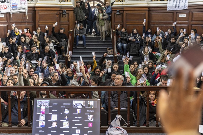 Asamblea de Affur, el 4 de setiembre,  en el paraninfo de la Facultad de Derecho. · Foto: Ernesto Ryan