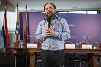 Gonzalo Civila, el 10 de setiembre, durante la jornada organizada por el Ministerio de Desarrollo Social por el Día Mundial para la Prevención del Suicidio. · Foto: Alessandro Maradei