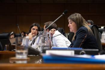 Tamara Paseyro, el 25 de setiembre, en la Comisión de Presupuestos integrada con Hacienda. · Foto: Gianni Schiaffarino