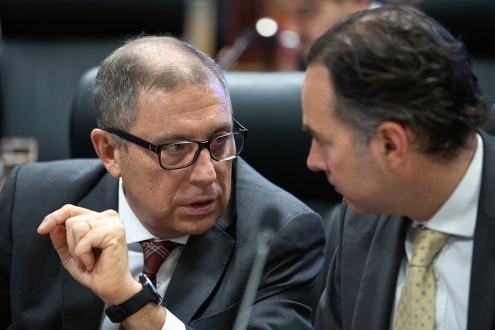 Gabriel Oddone, el 30 de setiembre, en la Comisión de Presupuestos integrada con Hacienda. · Foto: Gianni Schiaffarino