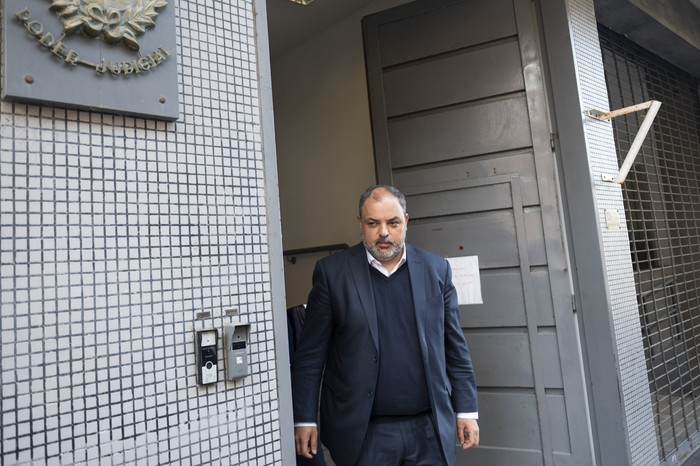 Charles Carrera, cuando se retiraba del juzgado. · Foto: Alessandro Maradei
