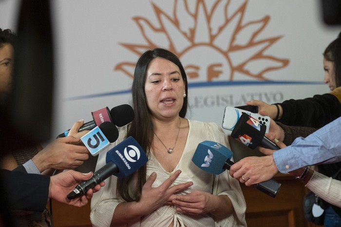 Bettiana Díaz en diálogo con la prensa. · Foto: Alessandro Maradei