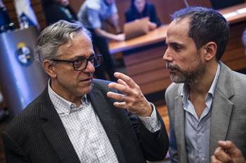 Rodrigo Arim y Hugo Bai, en la Torre Ejecutiva (archivo, octubre de 2025). · Foto: Gianni Schiaffarino