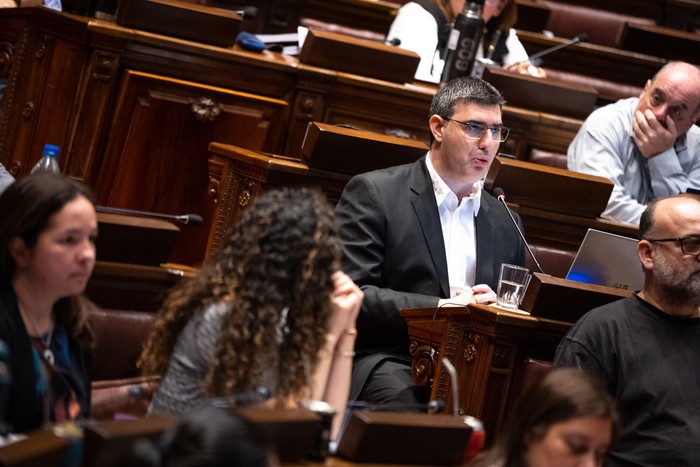 Mariano Tucci, el jueves 9, durante la sesión especial de la Cámara de Representantes. · Foto: Gianni Schiaffarino