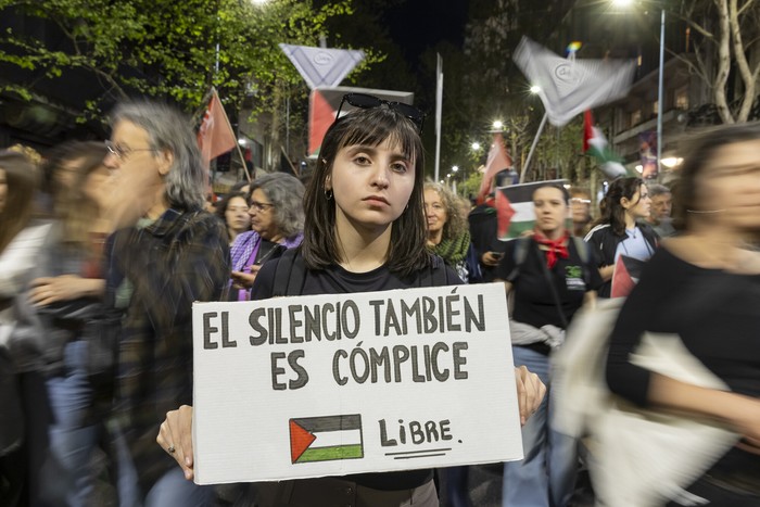 Movilización en apoyo al pueblo palestino, convocada por el PIT-CNT. · Foto: Rodrigo Viera Amaral
