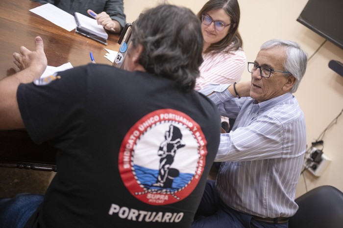 Tripartita del puerto en el Ministerio de Trabajo y Seguridad Social. (archivo, octubre de 2025) · Foto: Gianni Schiaffarino