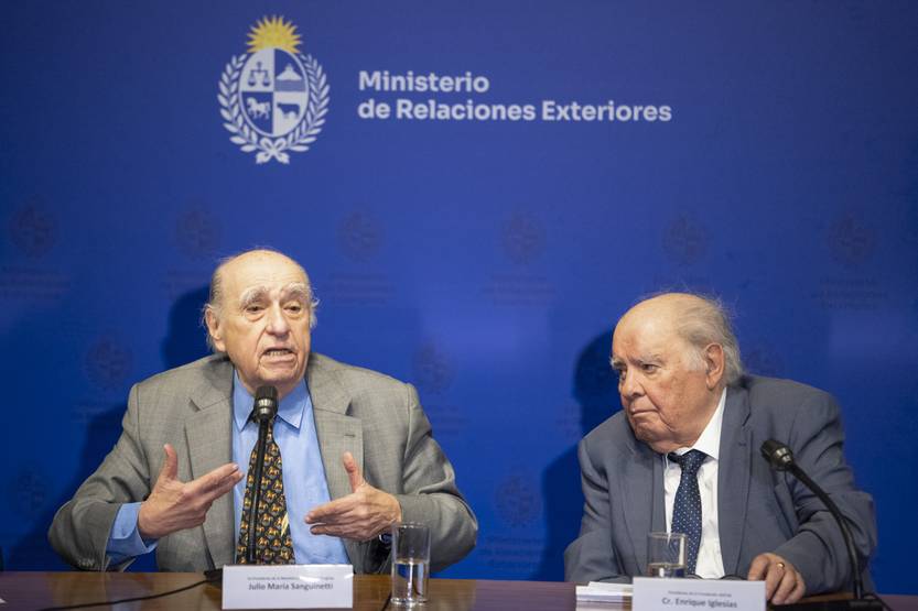 20251028 pol A desarrollo jms y ei