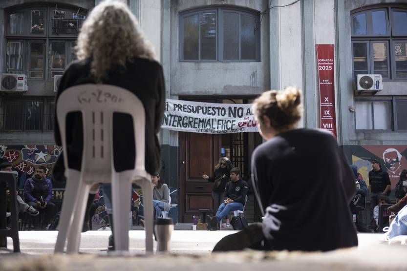 20251030  edu Humanidades