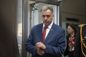 Yamandú Orsi en el evento “40 años de democracia”. · Foto: Gianni Schiaffarino