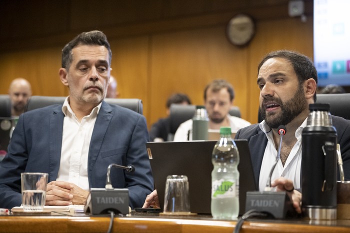 Federico Graña y Gonzalo Civila, el 10 de noviembre, en la Comisión de Presupuesto Integrada con Hacienda. · Foto: Gianni Schiaffarino