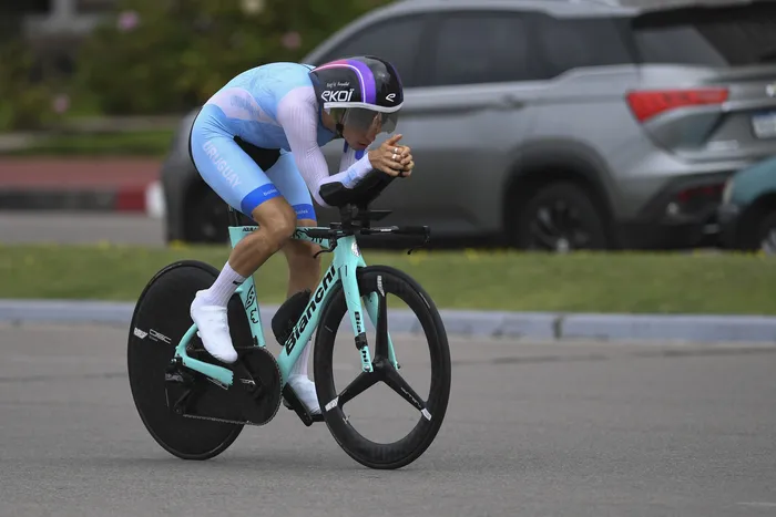Eric Fagúndez , durante la prueba de Crono MEN Elite del Campeonato Panamericano de Ciclismo, en Punta del Este. (archivo, abril de 2025) · Foto: Sandro Pereyra, Agencia Gamba