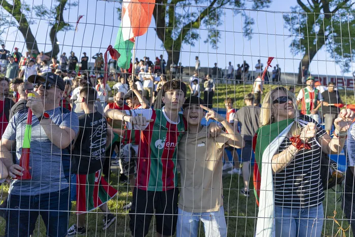 Hinchas de Deportivo Maldonado (archivo, noviembre de 2025). · Foto: Rodrigo Viera Amaral