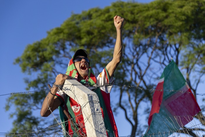 Hincha de Deportivo Maldonado, esta tarde, en el Parque Palermo. · Foto: Rodrigo Viera Amaral