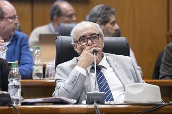 Alfredo Fratti, el 17 de noviembre, en la Comisión de Presupuestos integrada con Hacienda del Senado. · Foto: Gianni Schiaffarino