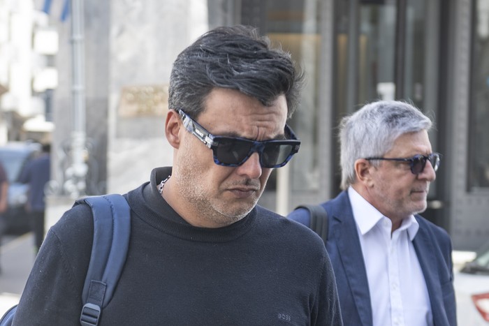 Maximiliano Rodríguez y Alejandro Balbi, en la Fiscalía General de la Nación (archivo, noviembre de 2025). · Foto: Gianni Schiaffarino