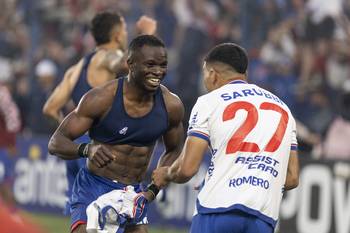 Christian Ebere, de Nacional, tras convertir el gol de su equipo, el 30 de noviembre, en el Gran Parque Central. · Foto: Rodrigo Viera Amaral