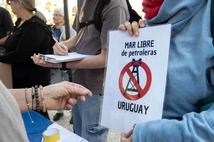 Durante una movilización frente a la Torre Ejecutiva, en Montevideo (archivo, diciembre de 2025). · Foto: Martin Hernández Müller