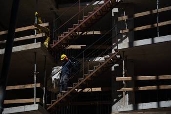 Obra en el barrio Cordón. Foto: Gianni Schiaffarino (archivo, diciembre de 2025)