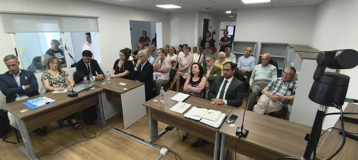 Audiencia a los militares retirados Daniel Castellá, Rodolfo Costas, Eduardo Saiz, Luis Estebenet, Óscar Mario Rocca, Abel Pérez, Jorge Soloviy, Dardo Ivo Morales y Héctor Sergio Caubarrère, el 22 de diciembre de 2025, en San Javier. · Foto: APU