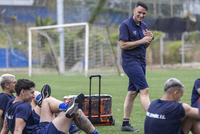 Pablo de Ambrosio durante un entrenamiento, el 7 de enero, en el estadio Parque Palermo. · Foto: Rodrigo Viera Amaral