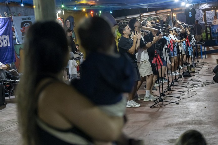Ensayo de la murga Doña Bastarda con su espectáculo 2026, _Patria o tumba_, el 16 de enero. · Foto: Rodrigo Viera Amaral