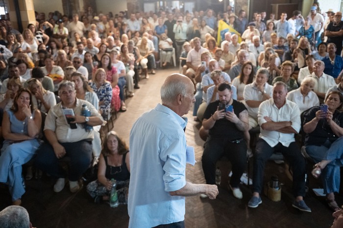 Javier García, el 25 de enero, en Atlántida. · Foto: Gianni Schiaffarino