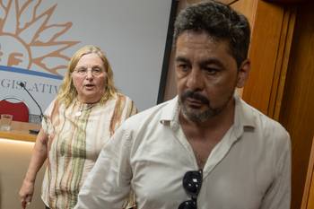 Graciela Bianchi y Gustavo Guisulfo, tras la conferencia de prensa, el 4 de febrero. · Foto: Martin Hernández Müller