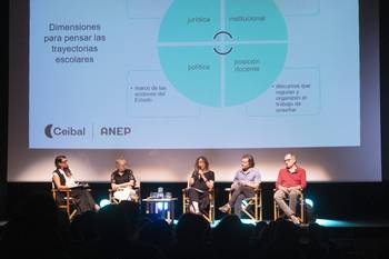 Rebeca Anijovich, Soledad Pascual, Fernando González Perilli, Rafael Sánchez Montoya, el 10 de febrero, en la sala Zitarrosa, en Montevideo. · Foto: Alessandro Maradei