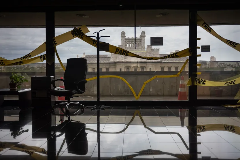 20260219 Pol CruceOficialismoOposicion