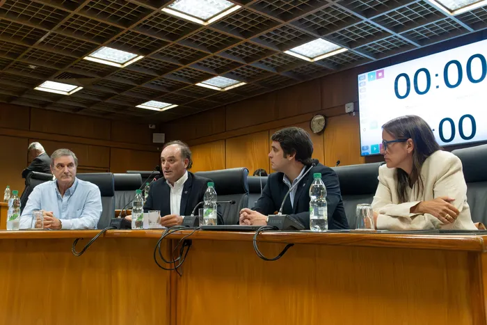 Delegación de la Asociación Rural del Uruguay, el 17 de febrero de 2026, en el edificio Anexo del Palacio Legislativo. Foto: Martin Hernández Müller