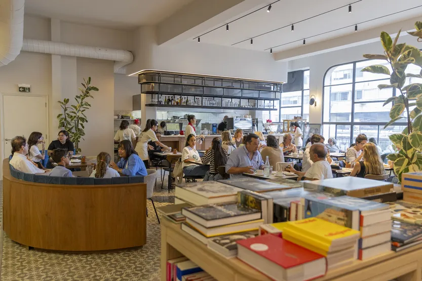 20260227 SUPLE Librería Feltrinelli 3