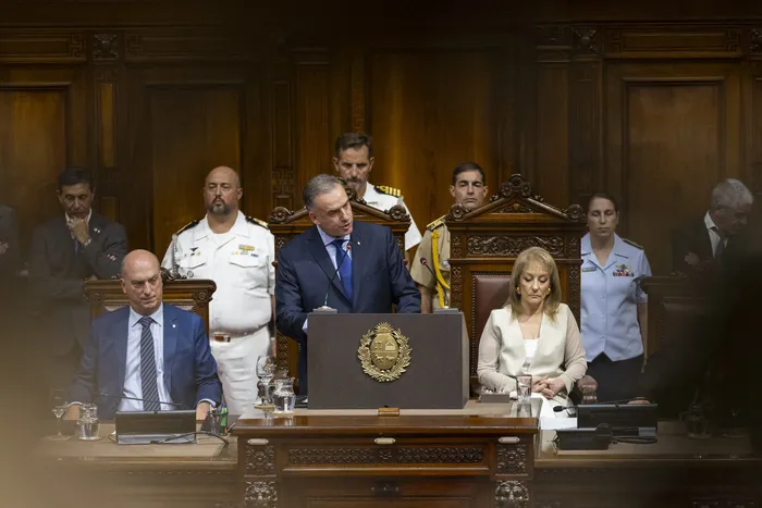 Yamandú Orsi, el 2 de marzo, en la Asamblea General en el Palacio Legislativo. · Foto: Rodrigo Viera Amaral