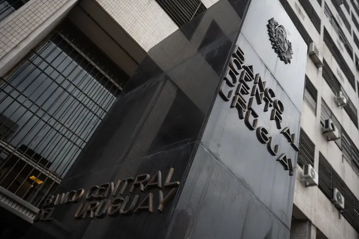 Sede del Banco Central del Uruguay (archivo, marzo de 2026). · Foto: Gianni Schiaffarino