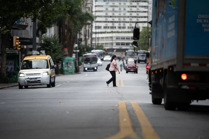 Foto principal del artículo 'Bergara, Legnani y Etcheverry se reunirán la semana que viene con Orsi para seguir evaluando el proyecto del túnel por 18 de Julio' · Foto: Gianni Schiaffarino
