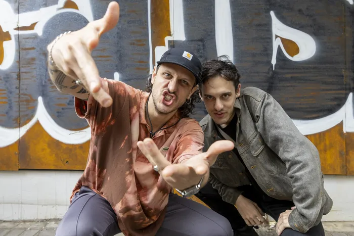 Gonzalo Vivas y Gastón Vivas en la Ciudad Vieja · Foto: Rodrigo Viera Amaral