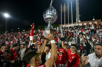 Durazno campeón de la Confederación Sur, el 8 de marzo. · Foto: Ignacio Dotti