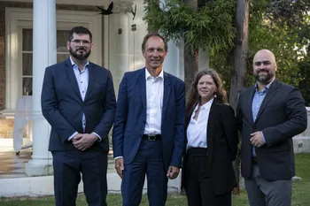 Soren Metz, Gerente Regional para América Latina de TUM, Stefan Duppel, Embajador de Alemania, Ulrike Doll, Representante Lectora DAAD, Christian Lazar, Director de Freie Universität Berlin, el 9 de marzo de 2026 · Foto: Inés Guimaraens